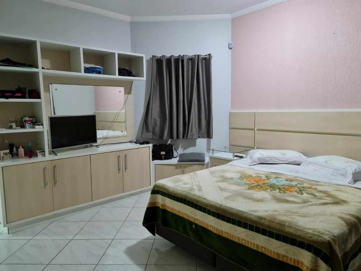 Casa Rosa Com 7 Quartos - Edícula Completa A 150 Metros Da Сasa de vacaciones *