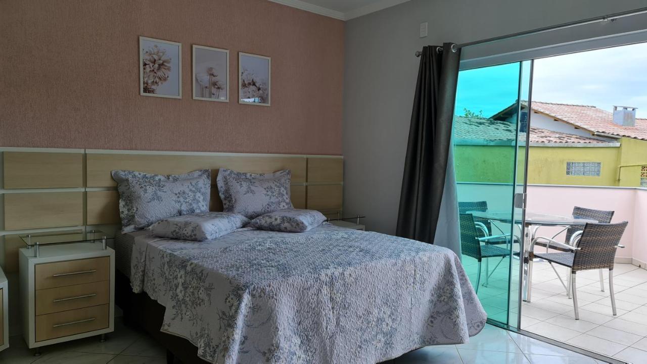 Сasa de vacaciones Casa Rosa Com 7 Quartos - Edícula Completa A 150 Metros Da